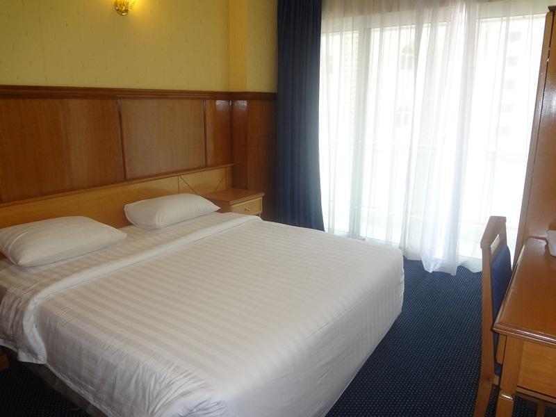 Royal Plaza Hotel Apartments Dubaï Extérieur photo