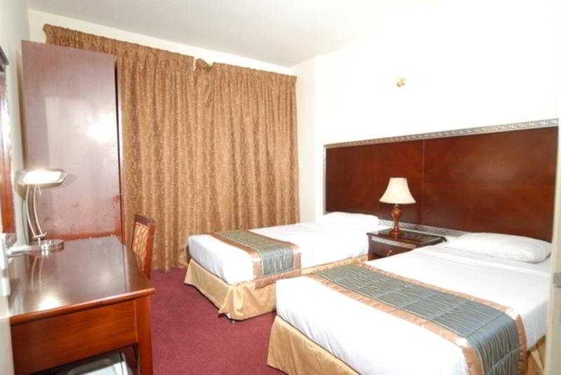 Royal Plaza Hotel Apartments Dubaï Extérieur photo